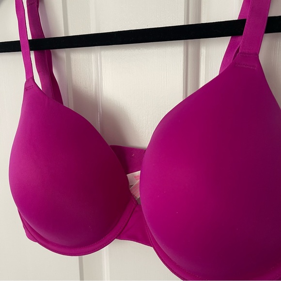 BRAND NEW VS PINK T-shirt Bra - Picture 4 of 5